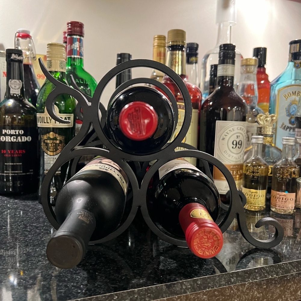 Scroll design 3 wine bottle holder